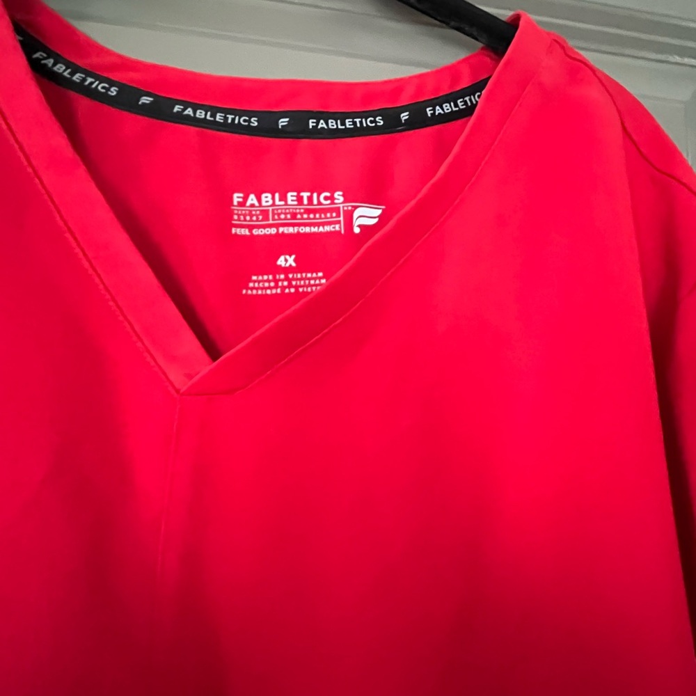 Fabletics Red V-Neck Scrub Top only worn twice!